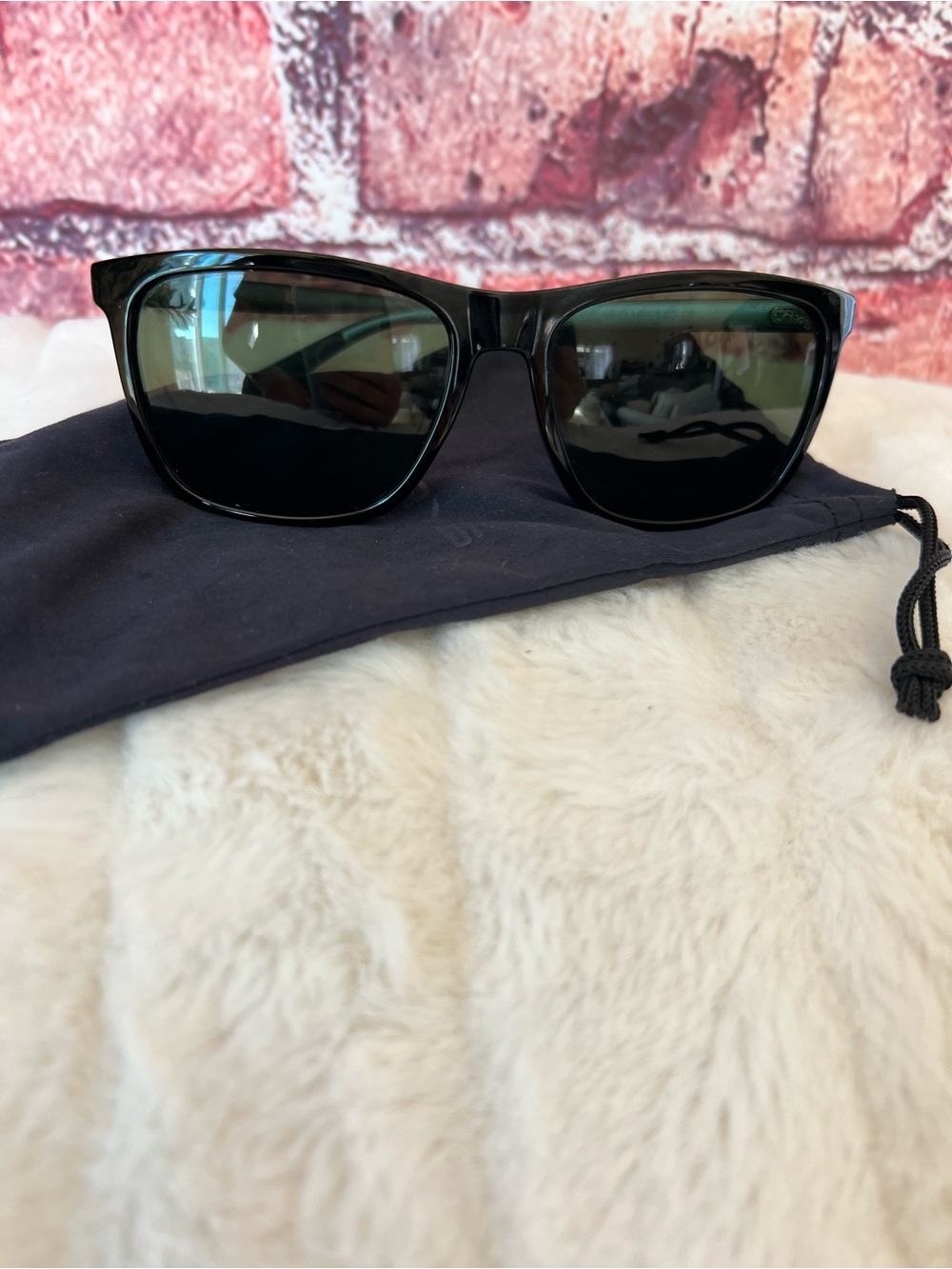 MERRY’S Unisex Polarized Aluminum Square Sunglasses S8286 Black Gray + Pouch
